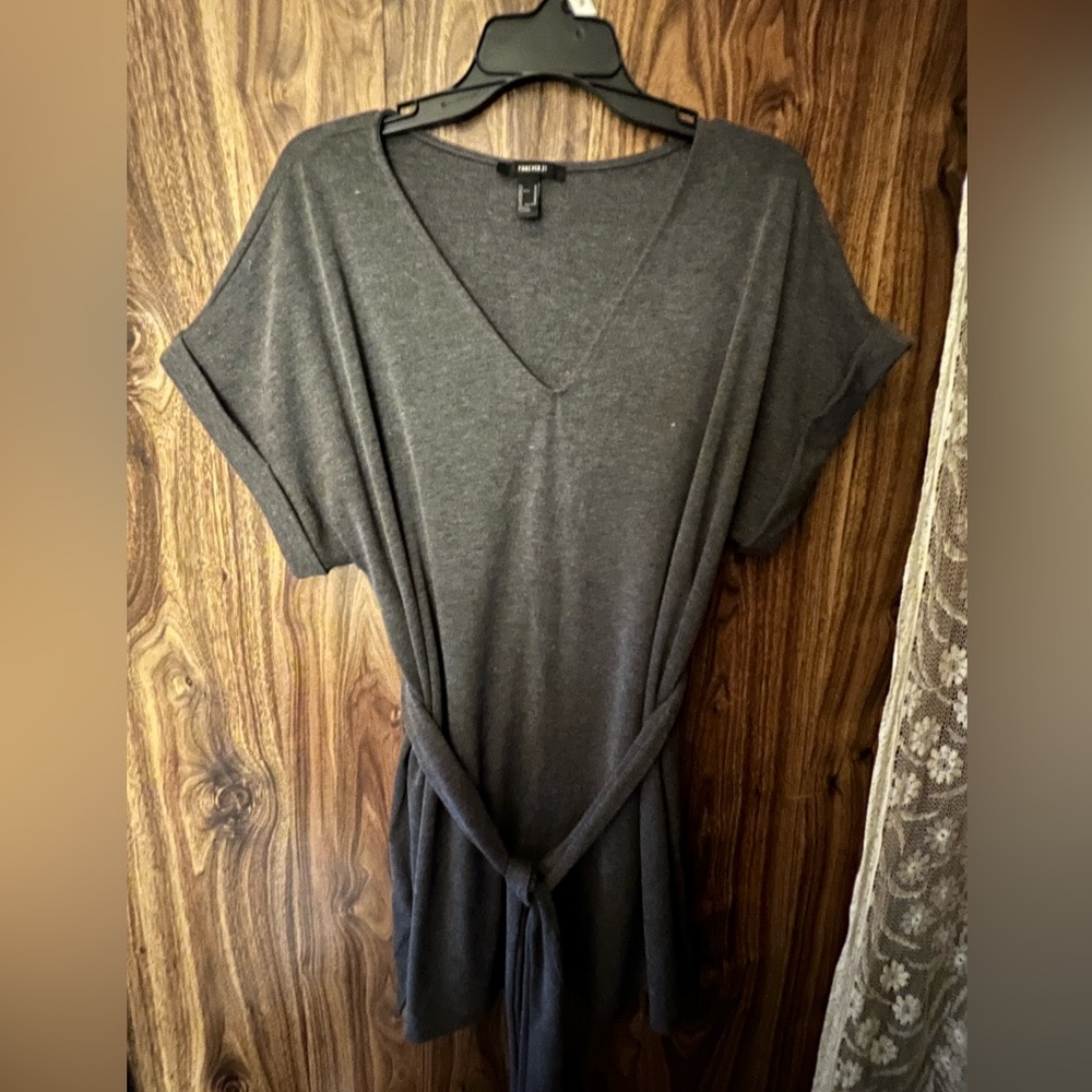 Forever 21 tee shirt dress with tie. Size medium